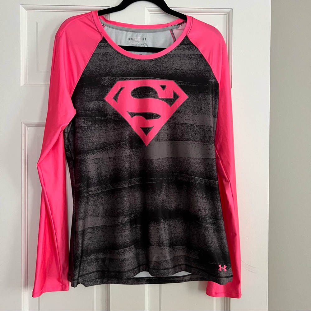 Under Armour Woman’s Fitted Pink Superman Long Sleeve Heat Gear - Large